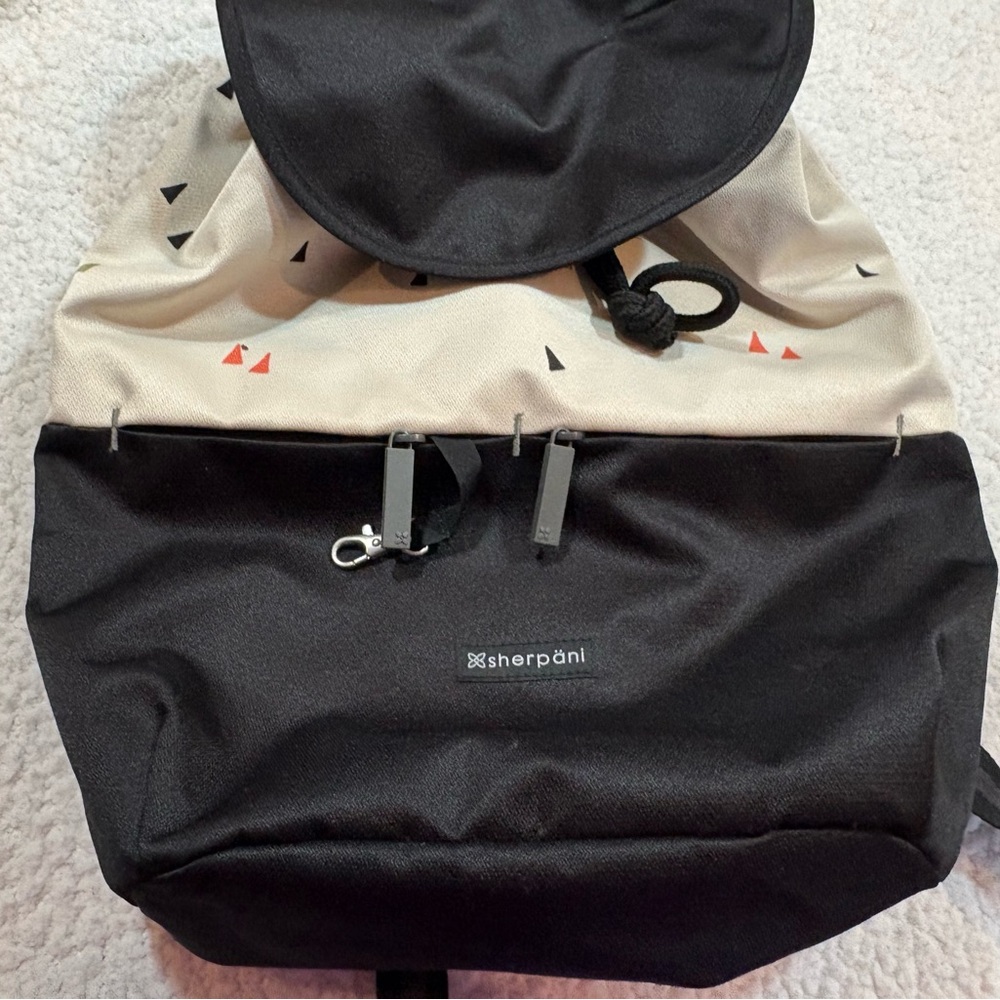 Sherpani Black and Cream Triangle Print Backpack - Picture 6 of 15